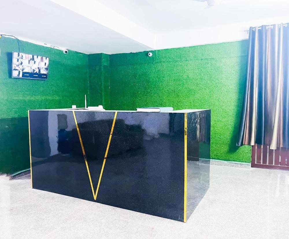 Hotel 24By7 Nowe Delhi Zewnętrze zdjęcie