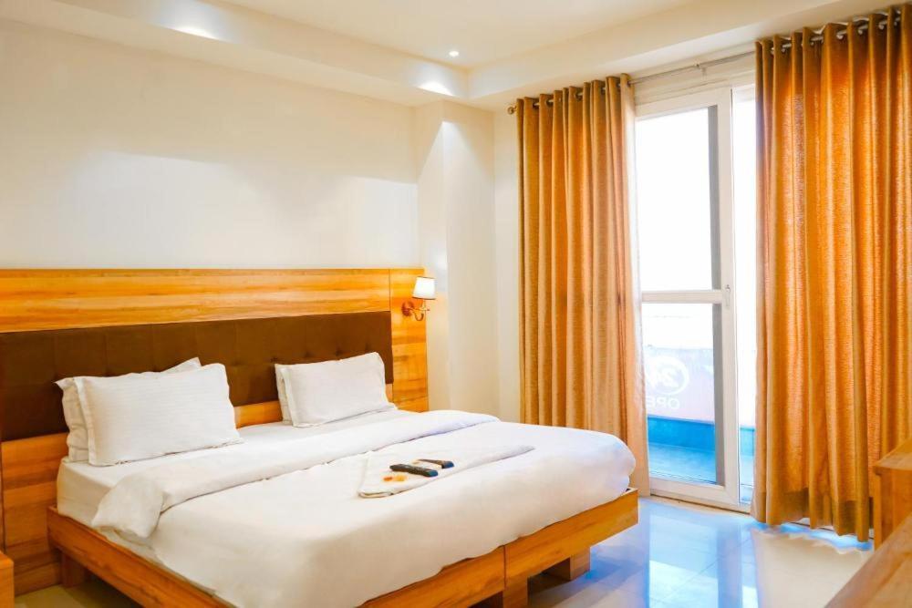 Hotel 24By7 Nowe Delhi Zewnętrze zdjęcie