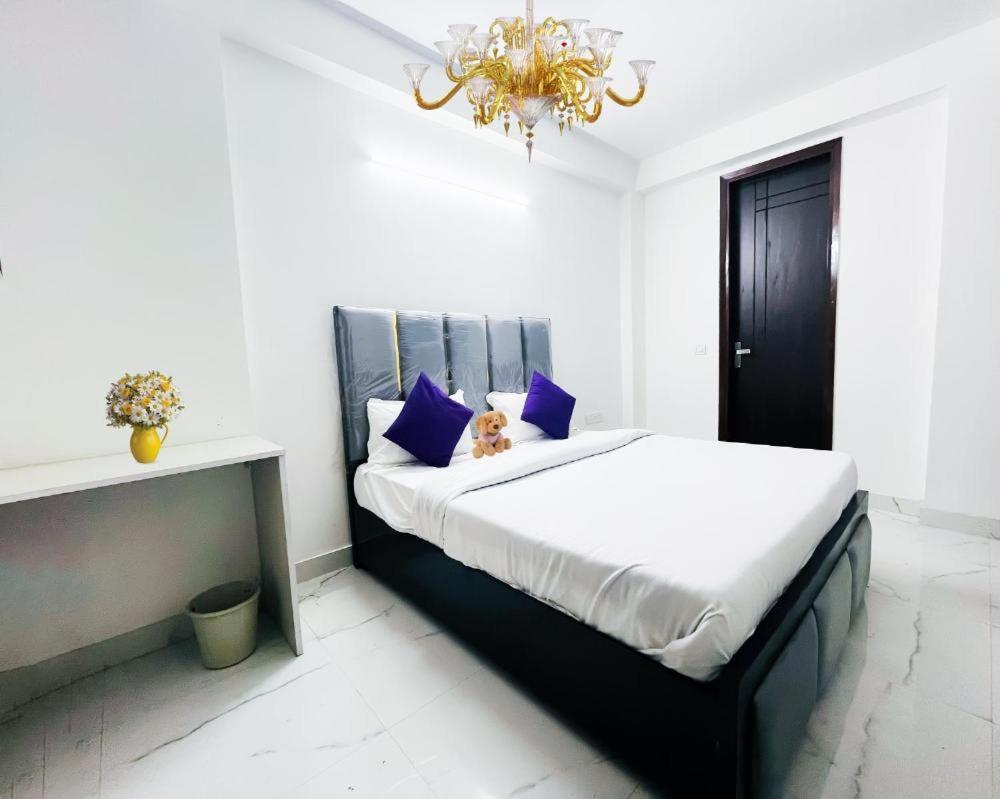 Hotel 24By7 Nowe Delhi Zewnętrze zdjęcie