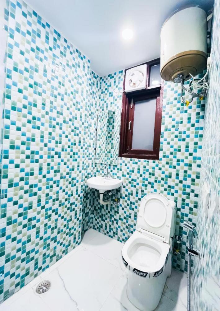 Hotel 24By7 Nowe Delhi Zewnętrze zdjęcie